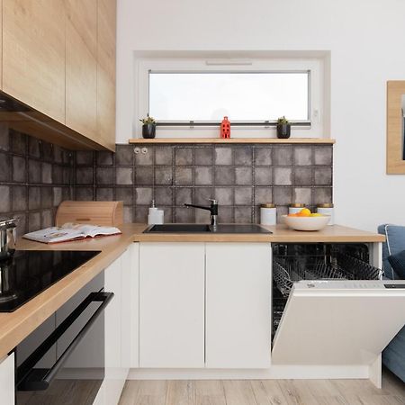 Solvo Apartment With Balcony & Parking Gdansk Przymorze By Noclegi Renters Kültér fotó